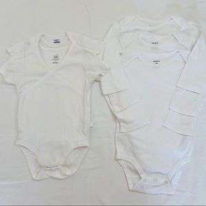 VGUC Onesie Bundle - Long & Short Sleeved 12 Month